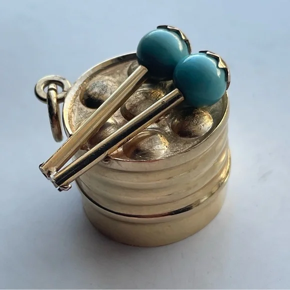 14K Yellow Gold Drum Charm Pendant 6.30 grams Vintage - Picture 1 of 16